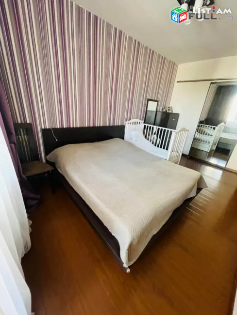 Կոդ 74135  Սարյան փողոց 3 սենյակ 