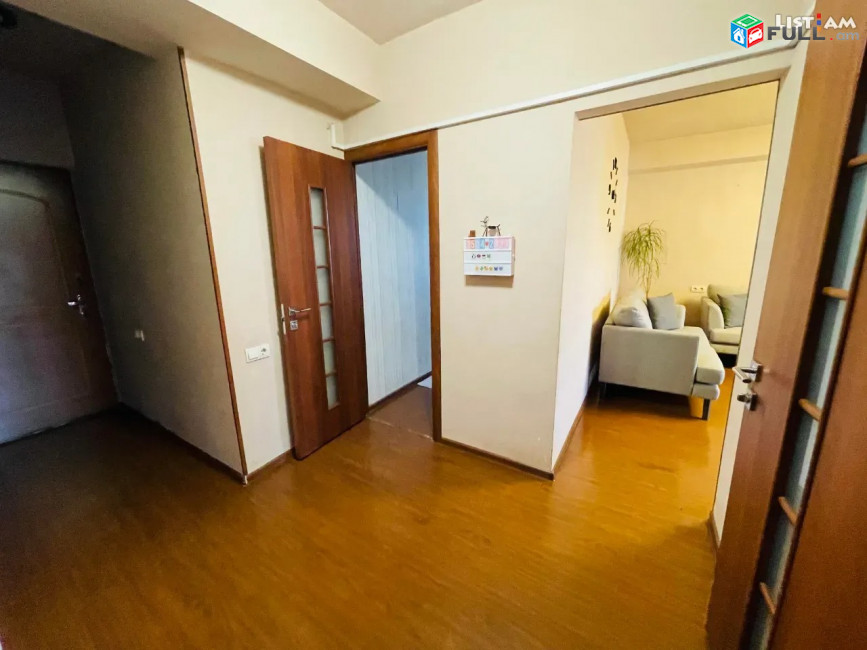 Կոդ 74135  Սարյան փողոց 3 սենյակ 
