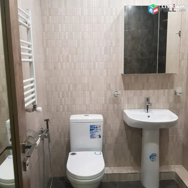 Կոդ 74133  Ամիրյան փողոց 2 սենյակ 