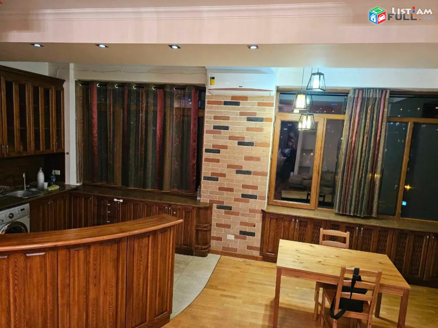 Կոդ 74255  Չարենցի փողոց 4 սենյակ 2 սանհանգույց