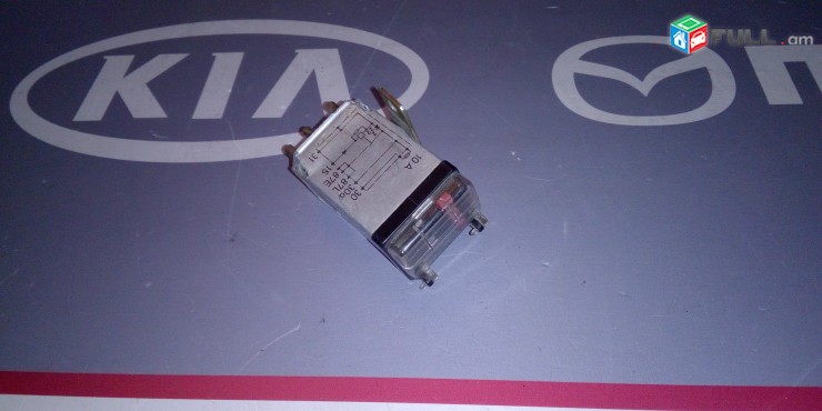 Benzini rele Mercedes Benz. W124 E-Klasse 1993-1995; W124 1984-1993; W201 2015403245 897162000 7 VOTIKNA