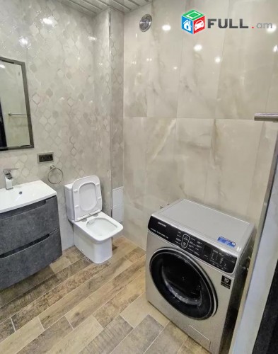 Luxe, Modern 2 sen bn Saryan poxocum/ In Vino-i mot