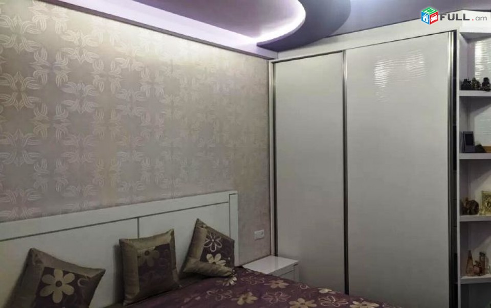 KOD 44939 Բնակարան Կենտրոնում 3 սենյականոց