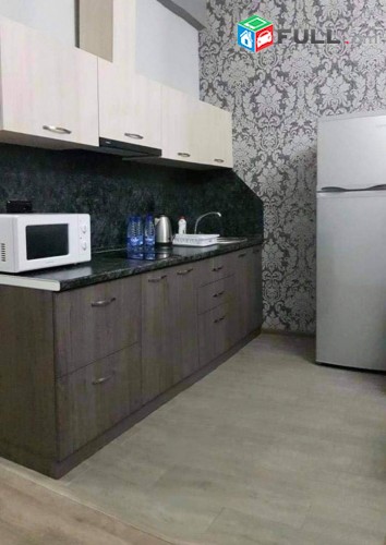 Հյուսիսային պողոտայում, վարձով է տրվում 2 սենյականոց բնակարան 1ից-4 ամիս