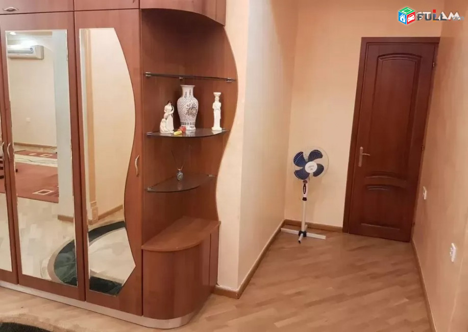 Կոդ 73289  Եկմալյան փողոց 3 սենյակ 2 սանհանգույց