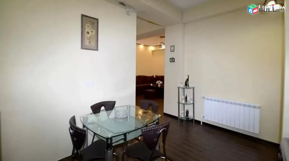 Կոդ 73372  Եկմալյան փողոց 3 սենյականոց բն 
