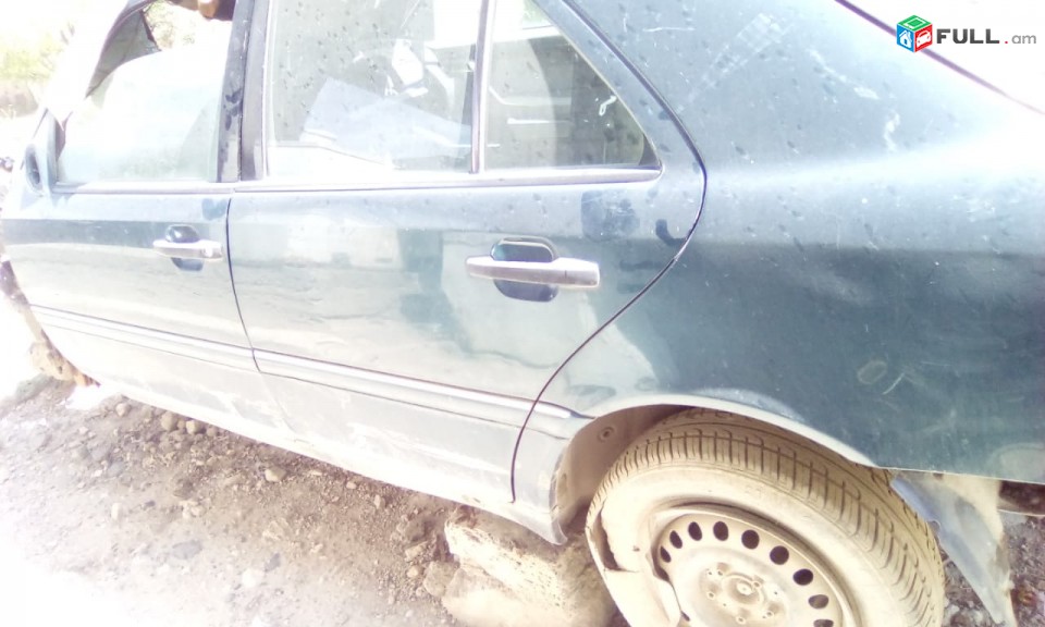 Mercedes w202 elegance 1994г. двер,  , ходавой .реле.сиделники.....