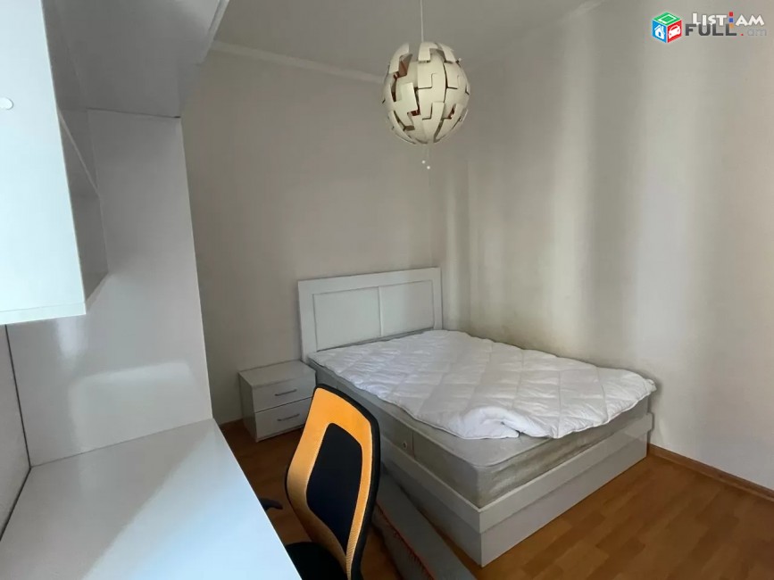 Կոդ 51495 Վարձով է տրվում 4 սենյականոց բնակարան Ադոնց փողոցում