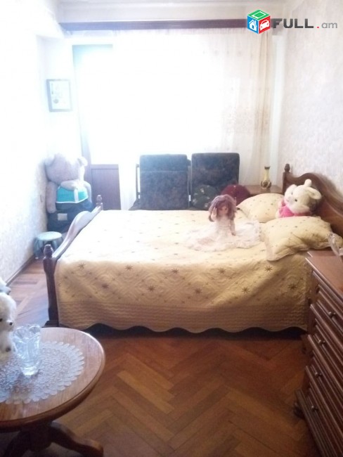 TM749????Վաճառվում է 3 սենյականոց  բնակարան՝ 82քմ+10քմ ավելացրած մակերեսով, 14 հարկանի  շենքի 7-րդ հարկում: