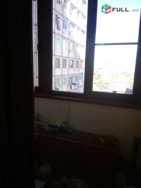 TM749????Վաճառվում է 3 սենյականոց  բնակարան՝ 82քմ+10քմ ավելացրած մակերեսով, 14 հարկանի  շենքի 7-րդ հարկում: