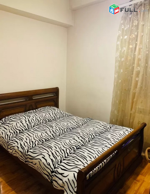 Կոդ Ա0551 վարձով է տրվում բնակարան Կենտրոնում