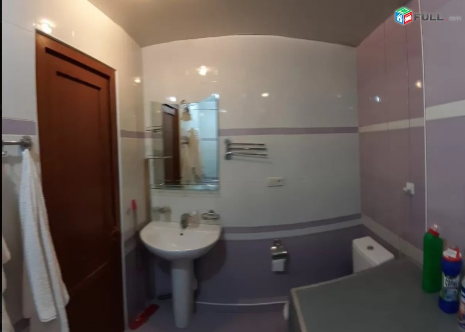 LA01555 Վարձով 3 սենյականոց բնակարան Գյուլբենկյան , HSBC -ի բանկի հարևանությամբ