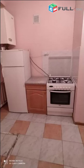 LA02995 Վարձով 3 սենյականոց բնակարան Կիևյան փողոց , Փոստի հարևանությամբ