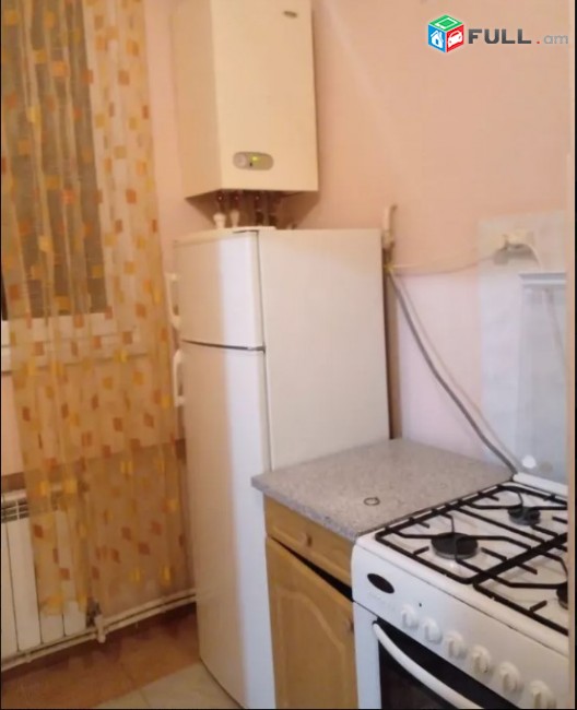 LA02995 Վարձով 3 սենյականոց բնակարան Կիևյան փողոց , Փոստի հարևանությամբ