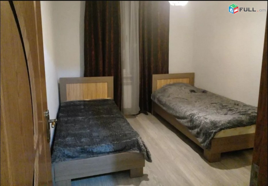 LA02995 Վարձով 3 սենյականոց բնակարան Կիևյան փողոց , Փոստի հարևանությամբ