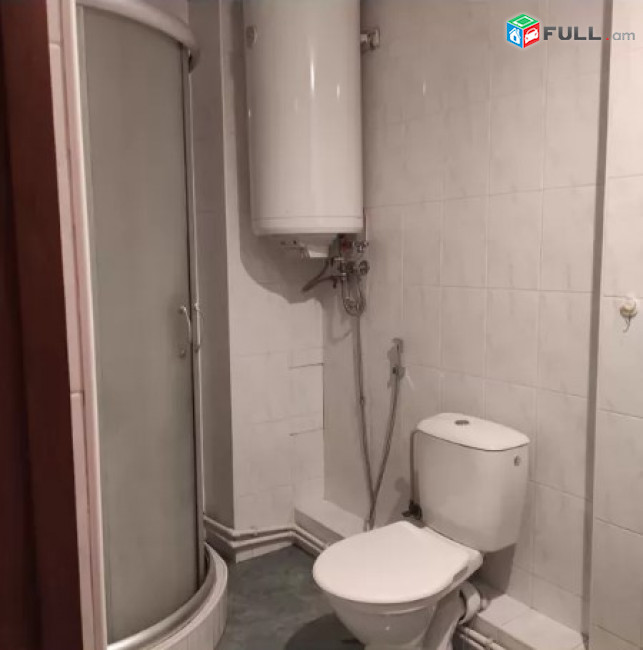 LA03702 Վարձով 2 սենյականոց բնակարան Պուշկին փողոցում 