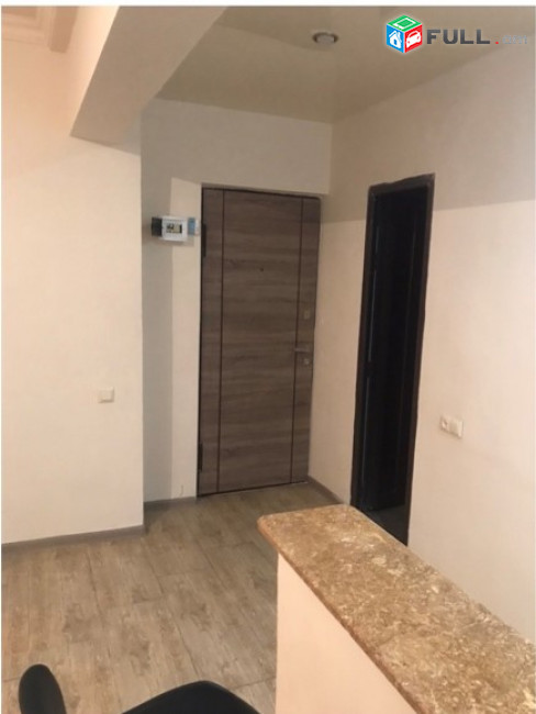 LA03828 Վարձով 2 սենյականոց բնակարան Սարյան փողոցում 