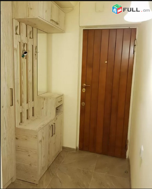 LA03913 Վարձով 3 սենյականոց բնակարան Պուշկինի փողոցում 