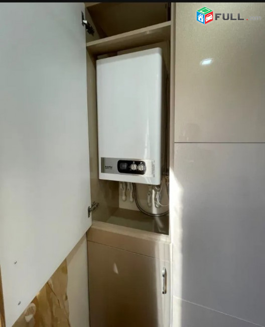 LA04696 Վարձով 2 սենյականոց բնակարան Նար Դոսի փողոցում 