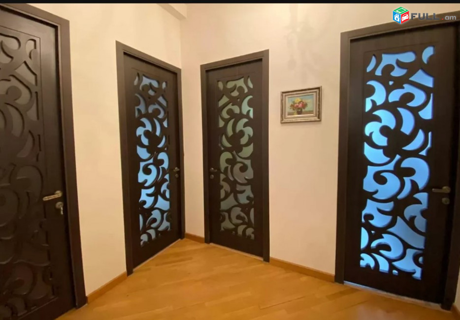 LA04731 Վարձով 4 սենյականոց բնակարան Նալբանդյան փողոցում 