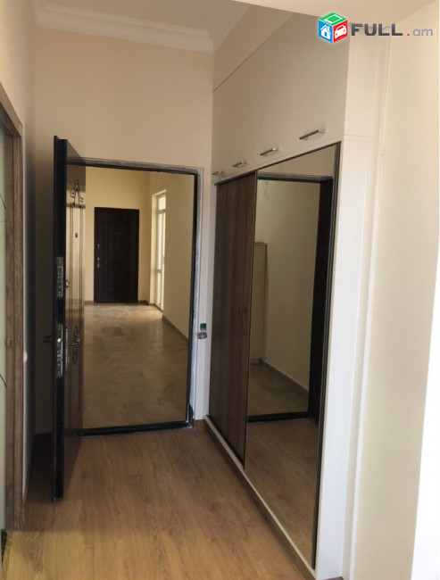LA04752 Վարձով 4 սենյականոց բնակարան Սեբաստիա, Լենինգրադյան փողոցների խաչմերուկում