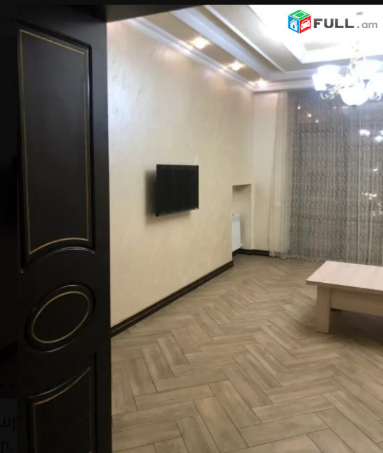 LA04833 Վարձով 3 սենյականոց բնակարան Կոմիտաս , Արևելյան խոհանոցի դիմաց
