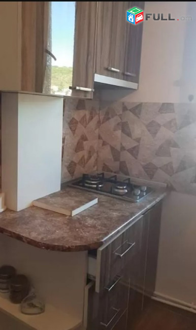 LA05033 Վարձով 2 սենյականոց նակարան Վարդանանց փողոց , Գնունի