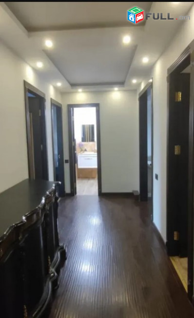 LA05100 Վարձով 3 սենյականոց բնակարան Երվանդ Քոչար փողոցում 