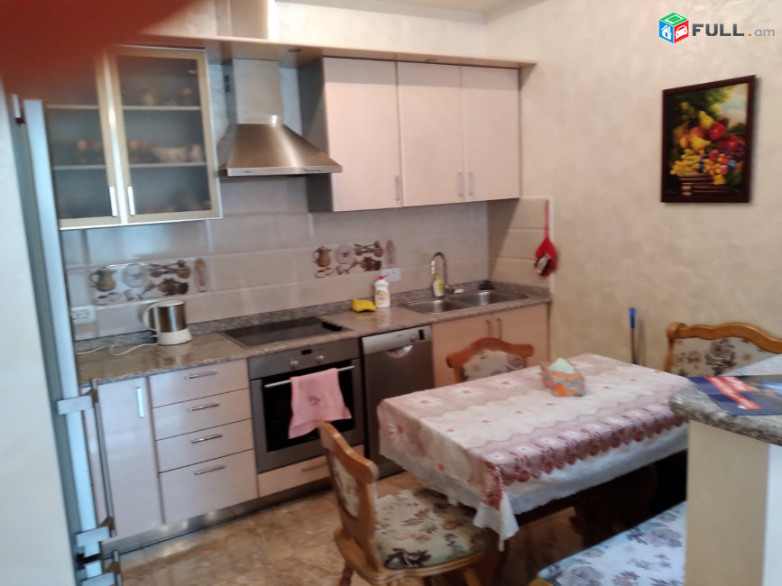 LA05107 Վարձով 3 սենյականոց բնակարան Բյուզանդ , նորակառույց