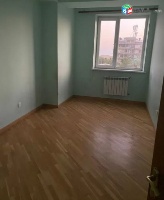 LA05156 Վարձով 4 սենյականոց բնակարան Հրաչյա Ներսիսյան 