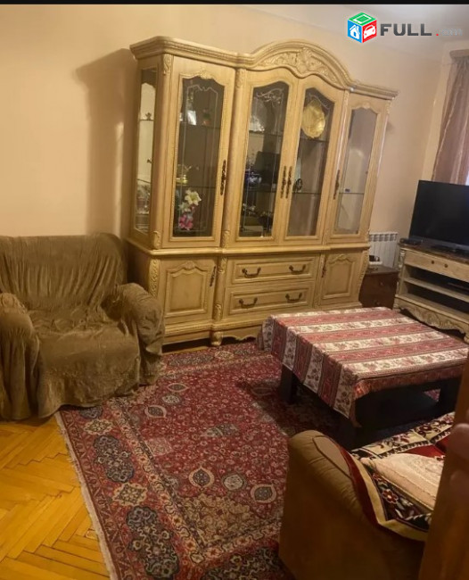 LA05281 Վարձով 2 սենյականոց բնակարան Զաքյան փողոցում 
