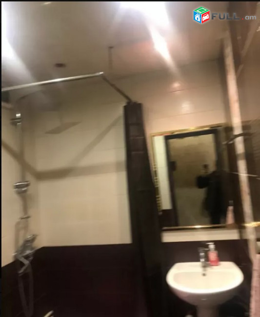 LA05291 Վարձով 2 սենյականոց բնակարան Արցախի փողոցում 