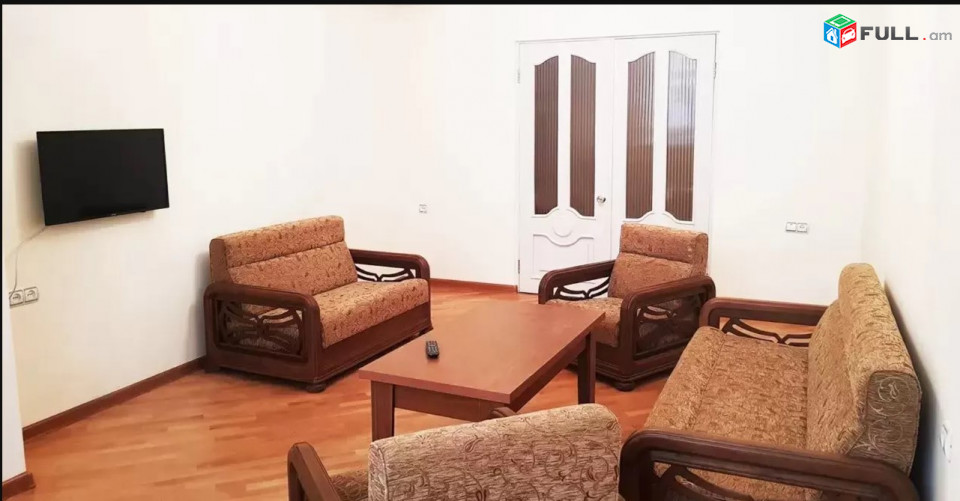 LA05428 Վարձով 3 սենյականոց բնակարան Եզնիկ Կողբացի  փողոցում 