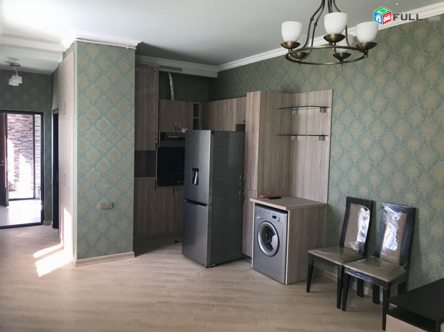 LA05308 Վարձով 3 սենյականոց բնակարան Դավթաշեն 4 թաղամաս 