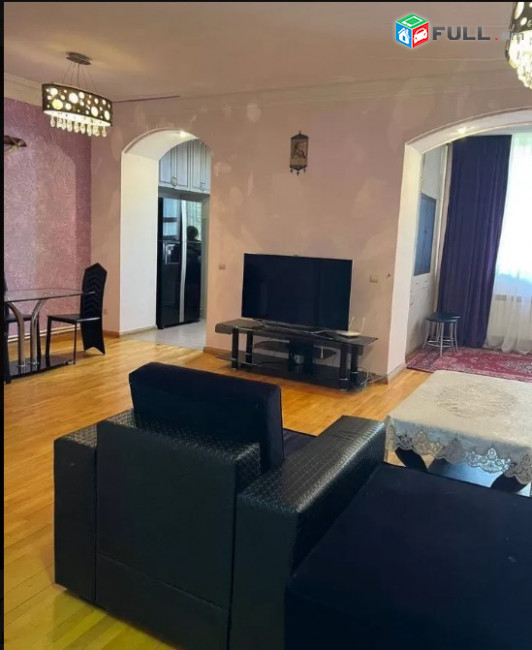 LA05586 Վարձով 2 սենյականոց բնակարան Լենինգրադյան փողոց , Համալիրի դիմաց
