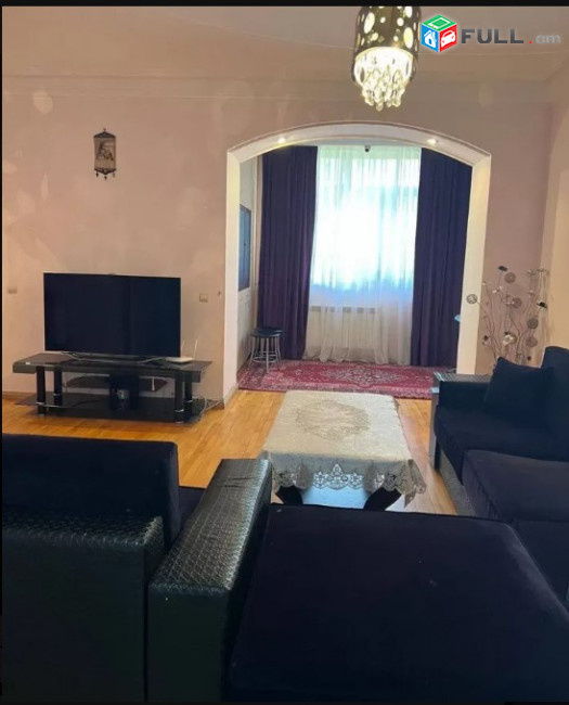 LA05586 Վարձով 2 սենյականոց բնակարան Լենինգրադյան փողոց , Համալիրի դիմաց