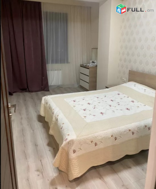 LA05939 Վարձով 3 սենյականոց բնակարան Արղության փողոց , նորակառույց 