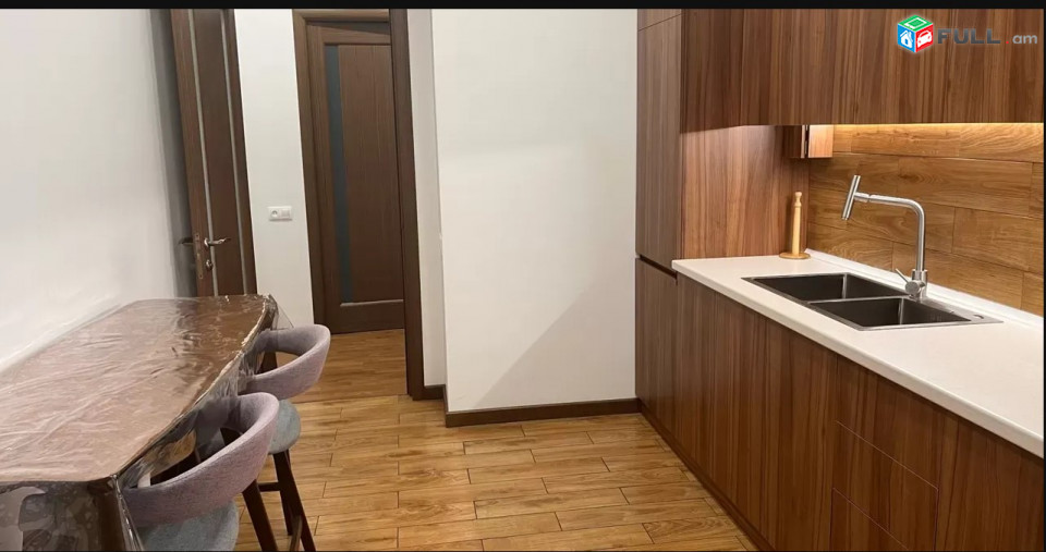LA06063 Վարձով 2 սենյականոց բնակարան Կոմիտաս , Վաղարշյան խաչմերուկ նորակառույց 