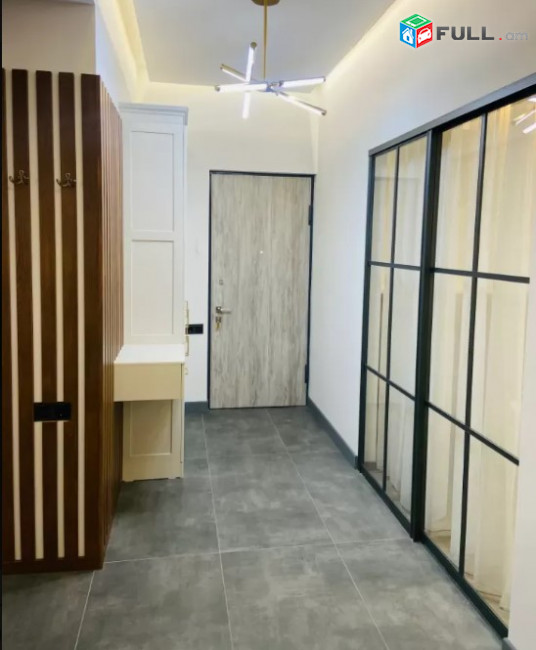 LA06900 Վարձով 3 սենյականոց բնակարան Սայաթ Նովա , նորակառույց շենք
