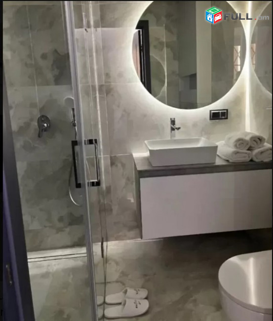 LA06900 Վարձով 3 սենյականոց բնակարան Սայաթ Նովա , նորակառույց շենք