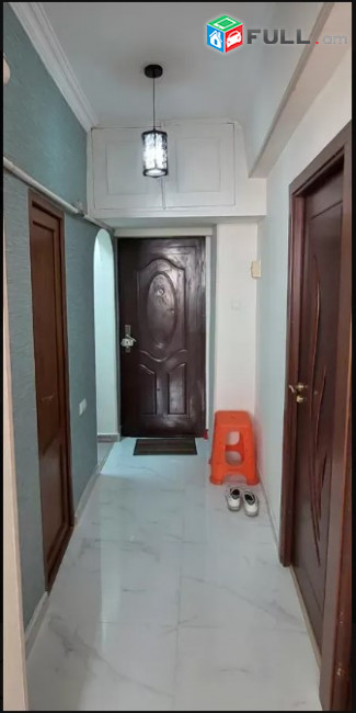 LA06978 Վարձով 2 սենյականոց բնակարան Հակոբ Հակոբյան փողոցում