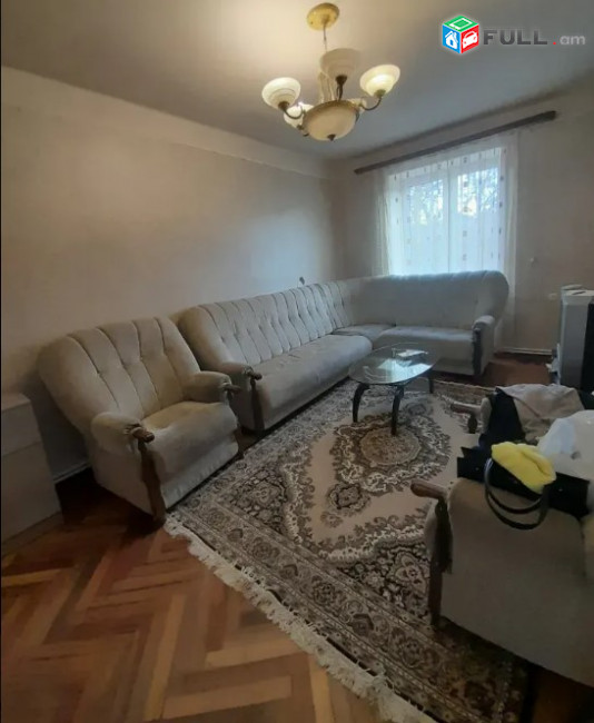 LA07322 Վարձով 2 սենյականոց բնակարան Արամ Խաչատրյան փողոցում 