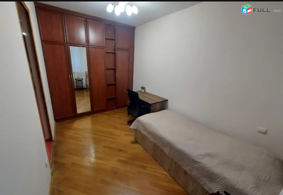 LA07417 Վարձով 3 սենյականոց բնակարան Սայաթ Նովա պողոտայում