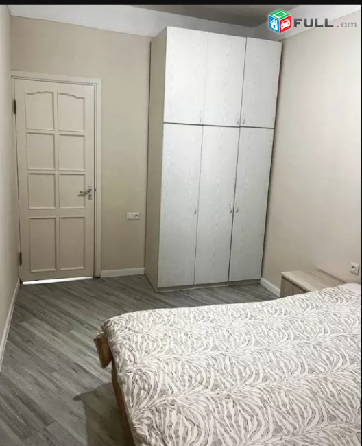 LA07437 Վարձով 4 սենյականոց բնակարան Թումանյան փողոցում 