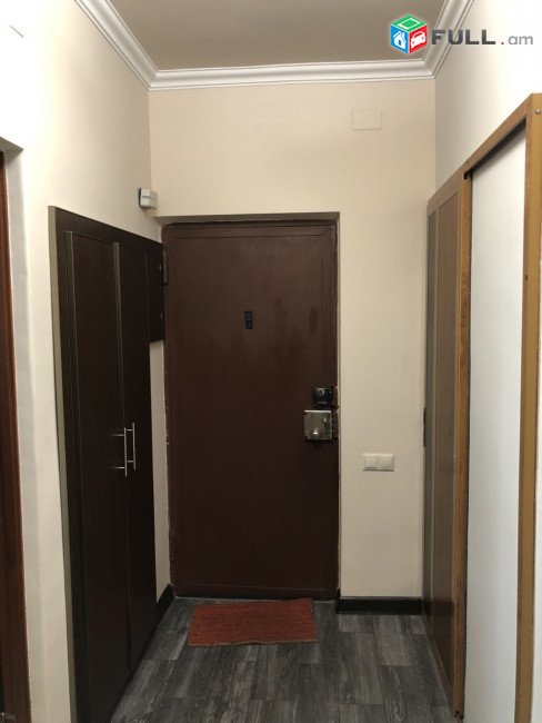 LA07743 Վարձով 3 սենյականոց բնակարան Կողբացի , Օպերա 
