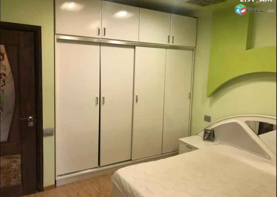 LA07775 Վարձով 3 սենյականոց բնակարան Քաջազնունի փողոցում 