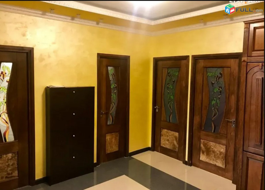 LA07775 Վարձով 3 սենյականոց բնակարան Քաջազնունի փողոցում 