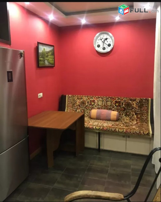  LA07811 Վարձով 3 սենյականոց բնակարան Վիկտոր Համբարձումյան փողոց ,նորակառույց շենք