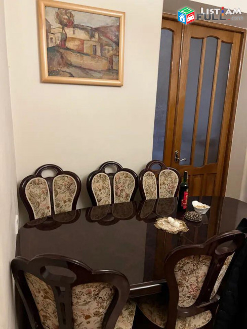 LA07956 Վարձով 3 սենյականոց բնակարան Կիևյան փողոցում 