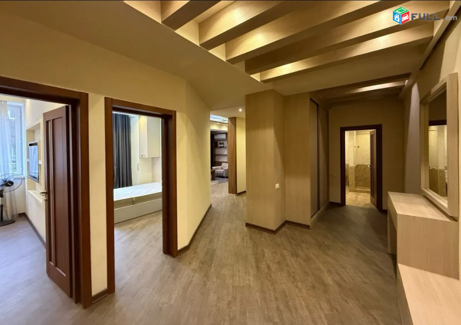 LA08406 Վարձով 3 սենյականոց բնակարան Պուշկինի փողոց ,նորակառույց շենք